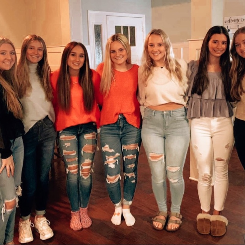 Meet your Posher, 𝔸𝕟𝕟𝕚𝕤𝕥𝕠𝕟